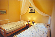 Fewo A - Schlafzimmer mit zwei Einzelbetten