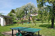Haus Bergfried in Sierksdorf - Garten mit Tischtennisplatte